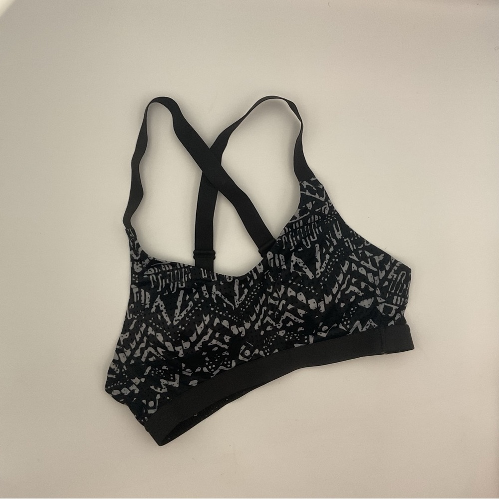 Victoria Secret VSX Sport Bra Black Mesh Adjustable Crisscross Wirefree 32A